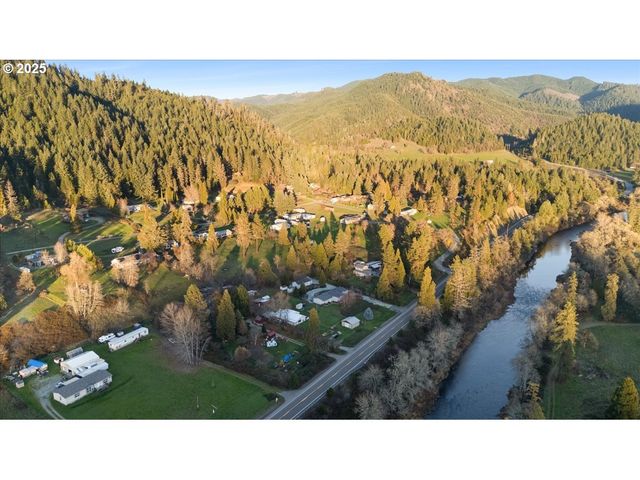 22240 TILLER TRAIL Hwy, Days Creek, OR 97429