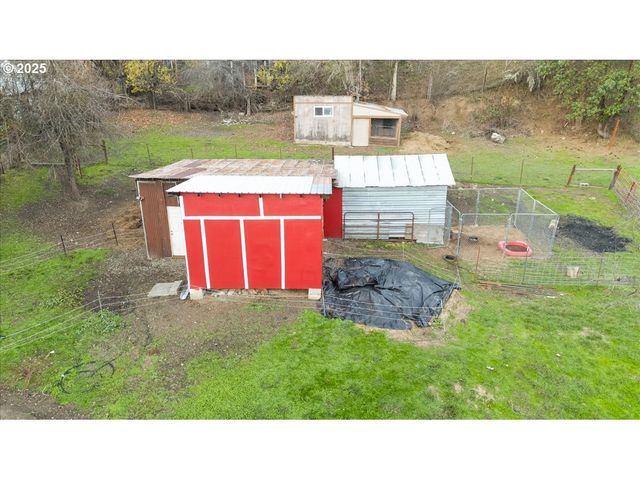 22240 TILLER TRAIL Hwy, Days Creek, OR 97429