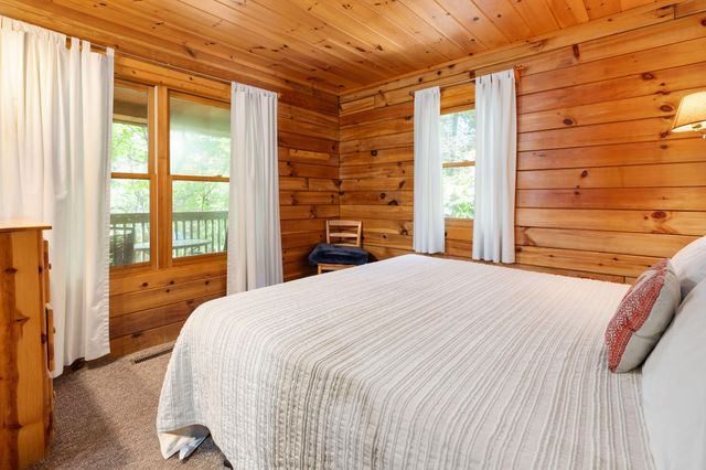 22410 White Rock Lane, Shell Knob, MO 65747