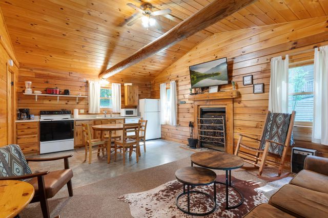 22410 White Rock Lane, Shell Knob, MO 65747