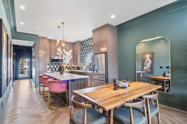 2307 Bernardo De Galvez Avenue, Galveston, TX 77550