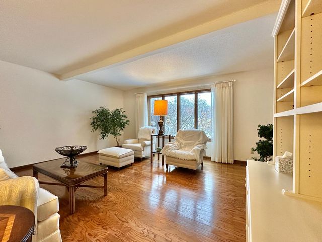 434 E 11th Street I, New Richmond, WI 54017