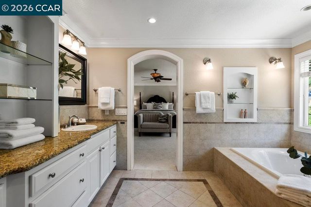 825 Bertram St, Walnut Creek, CA 94598