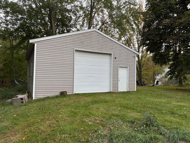 4436 Fennessey Street Sw, City Of Walker, MI 49534