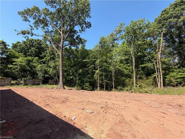 325 Price Street, Eden, NC 27288