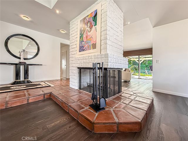 933 Ranch House Road, Westlake Village, CA 91361