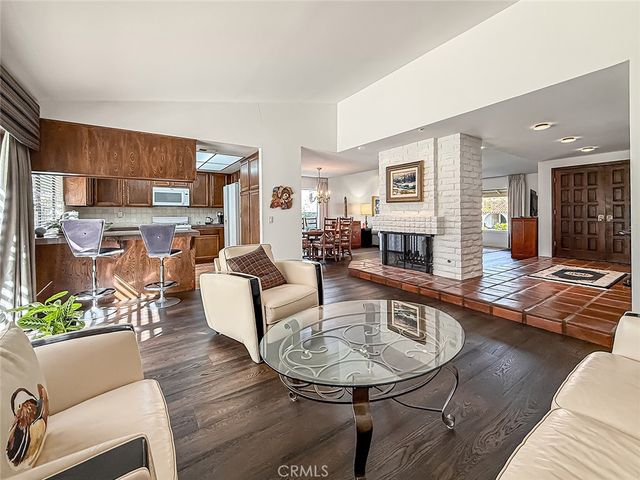 933 Ranch House Road, Westlake Village, CA 91361