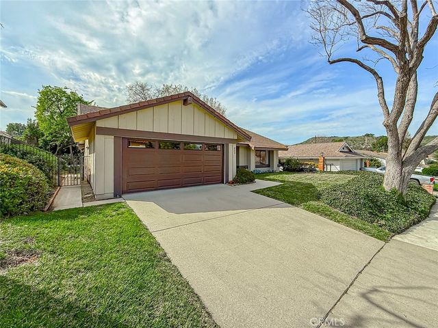 933 Ranch House Road, Westlake Village, CA 91361