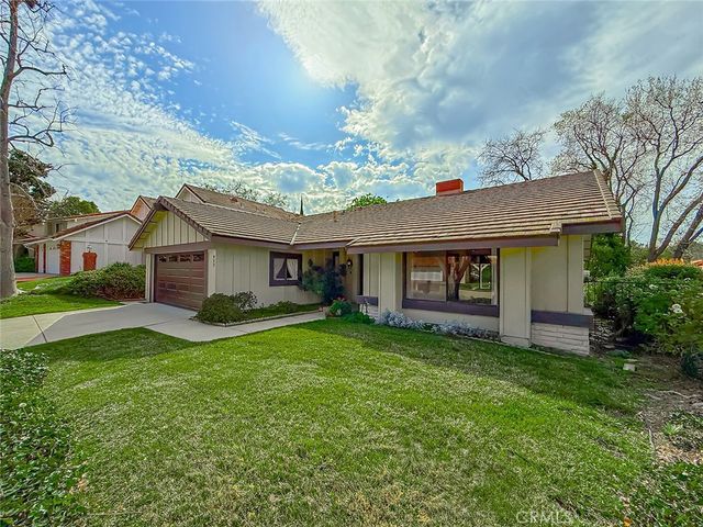 933 Ranch House Road, Westlake Village, CA 91361