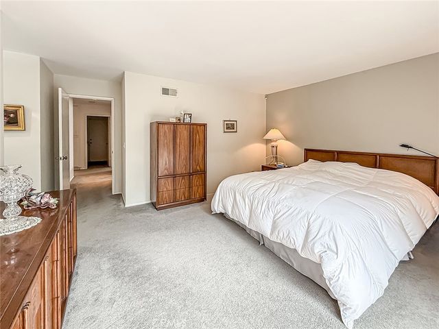 933 Ranch House Road, Westlake Village, CA 91361