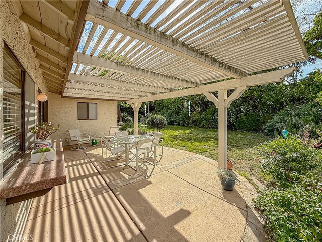 933 Ranch House Road, Westlake Village, CA 91361