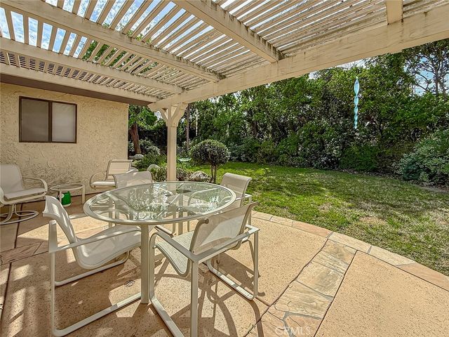 933 Ranch House Road, Westlake Village, CA 91361