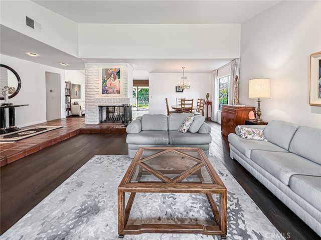 933 Ranch House Road, Westlake Village, CA 91361