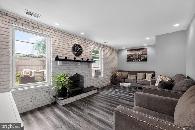 1802 WINDING WAY, Clementon, NJ 08021
