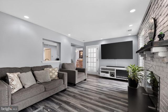 1802 WINDING WAY, Clementon, NJ 08021