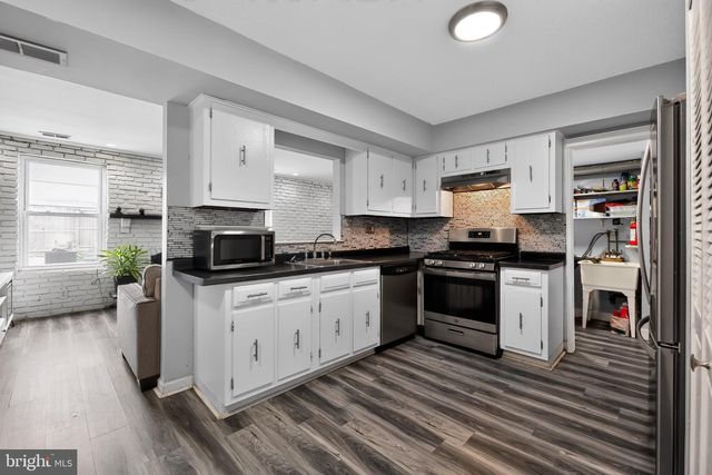 1802 WINDING WAY, Clementon, NJ 08021