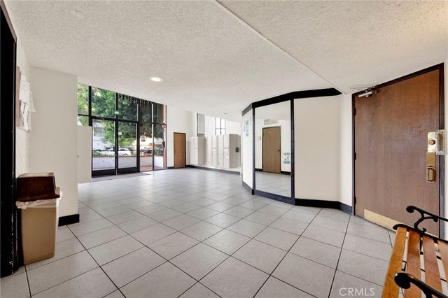 20234 Cantara Street 314, Winnetka, CA 91306