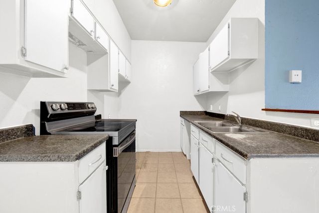 20234 Cantara Street 314, Winnetka, CA 91306