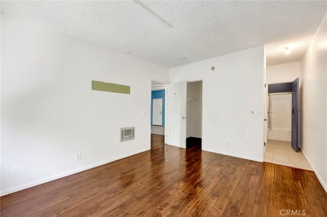 20234 Cantara Street 314, Winnetka, CA 91306