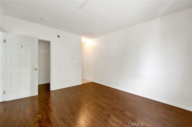 20234 Cantara Street 314, Winnetka, CA 91306