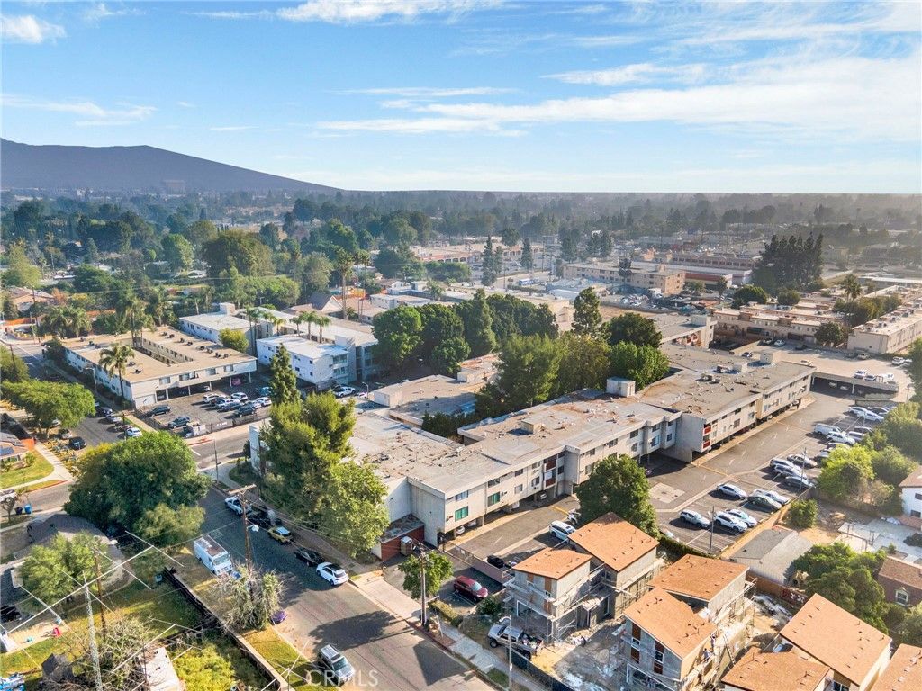 Image 25 of property listing at 20234 Cantara Street 314, Winnetka, CA 91306