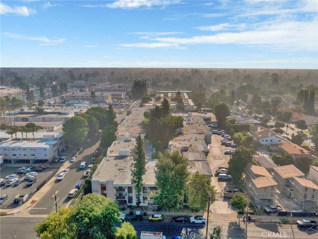 Image 26 of property listing at 20234 Cantara Street 314, Winnetka, CA 91306