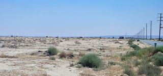 Avenue E / 44th Street East, Lancaster, CA 93535