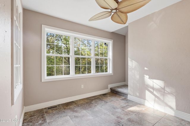 4712 Goldfinch Road, Joplin, MO 64804