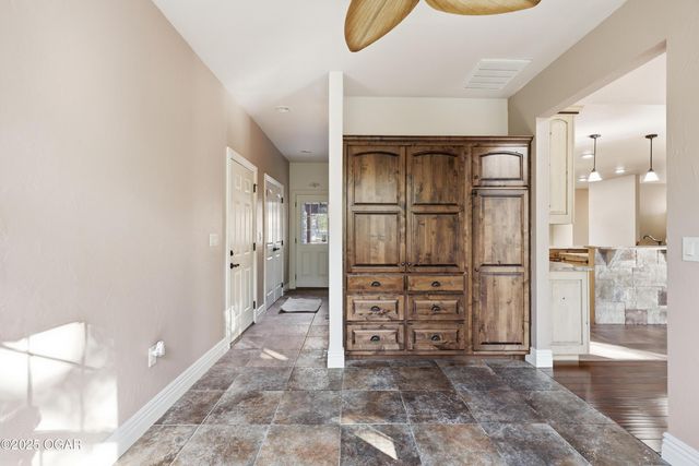 4712 Goldfinch Road, Joplin, MO 64804