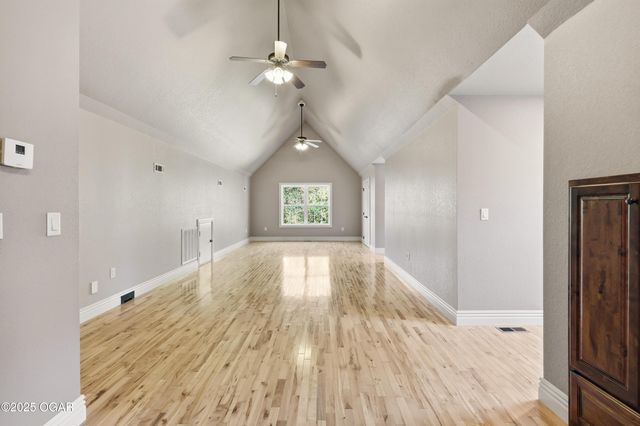 4712 Goldfinch Road, Joplin, MO 64804