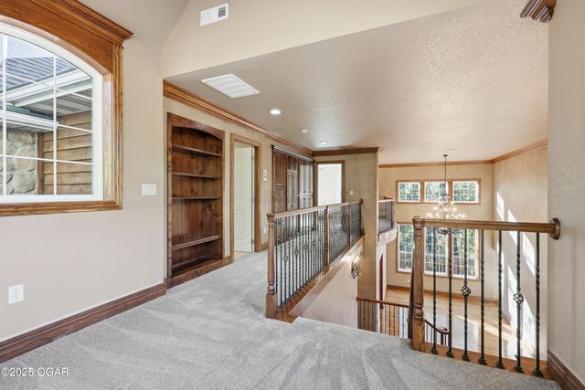 4712 Goldfinch Road, Joplin, MO 64804