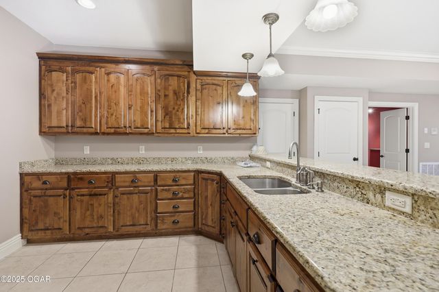 4712 Goldfinch Road, Joplin, MO 64804