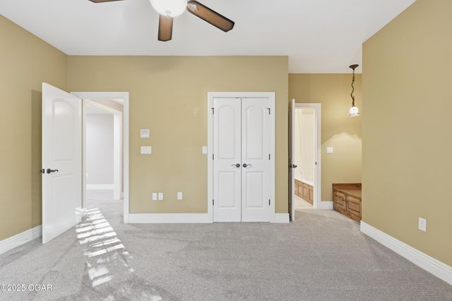 4712 Goldfinch Road, Joplin, MO 64804