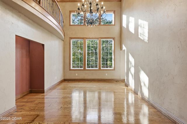 4712 Goldfinch Road, Joplin, MO 64804