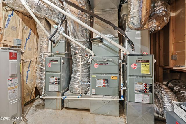 4712 Goldfinch Road, Joplin, MO 64804