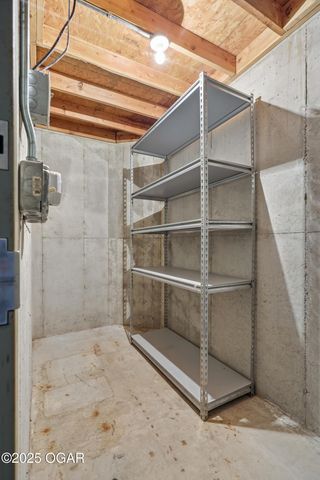 4712 Goldfinch Road, Joplin, MO 64804