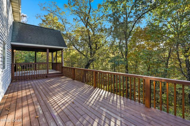 4712 Goldfinch Road, Joplin, MO 64804