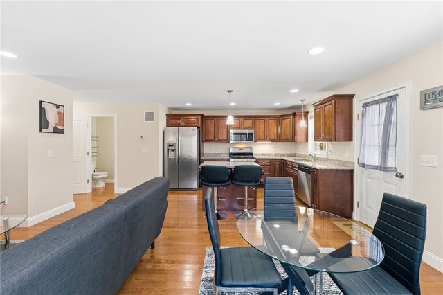 1027 Providence Street 4B, West Warwick, RI 02893