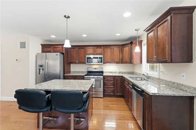 1027 Providence Street 4B, West Warwick, RI 02893