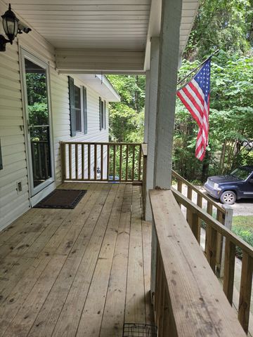 731 Larkwood Drive, Tunnel Hill, GA 30755