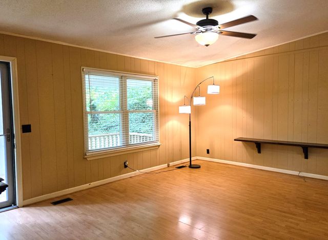 731 Larkwood Drive, Tunnel Hill, GA 30755