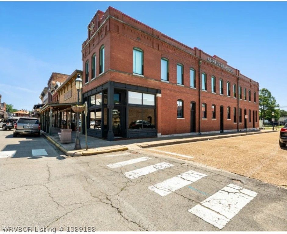 600 Main Street 600 Main Street