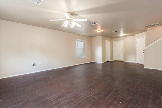 8712 Dittmar Oaks DR, Austin, TX 78748