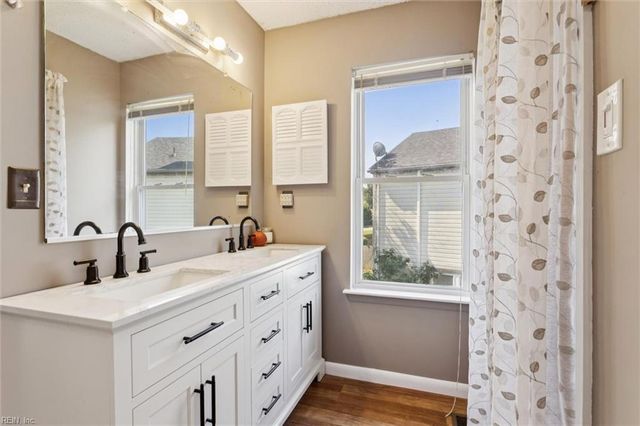 5496 Glenville CIR, Virginia Beach, VA 23464