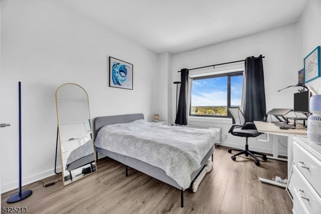 1 Carriage City Plz 1620, Rahway City, NJ 07065
