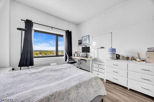 1 Carriage City Plz 1620, Rahway City, NJ 07065