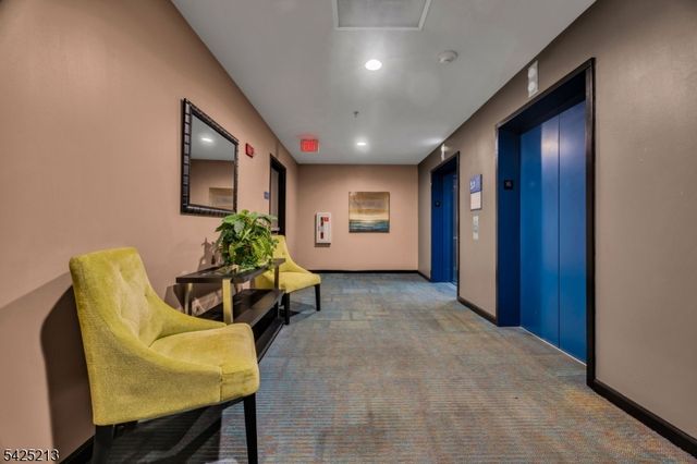 1 Carriage City Plz 1620, Rahway City, NJ 07065