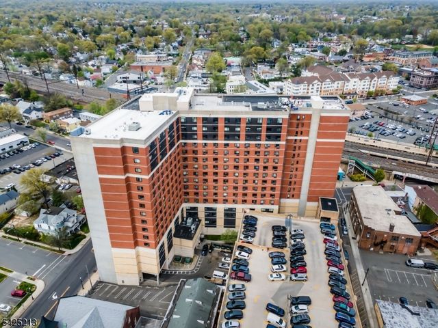 1 Carriage City Plz 1620, Rahway City, NJ 07065