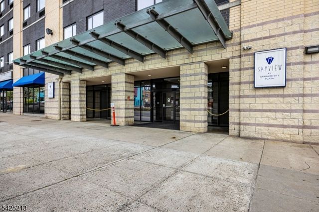 1 Carriage City Plz 1620, Rahway City, NJ 07065