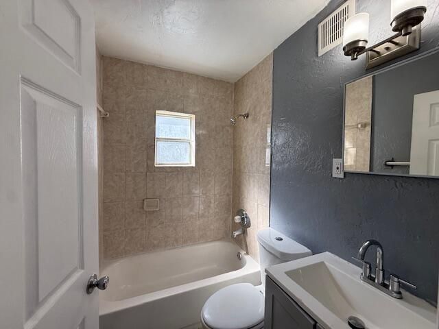 1913 Division Avenue, West Palm Beach, FL 33407